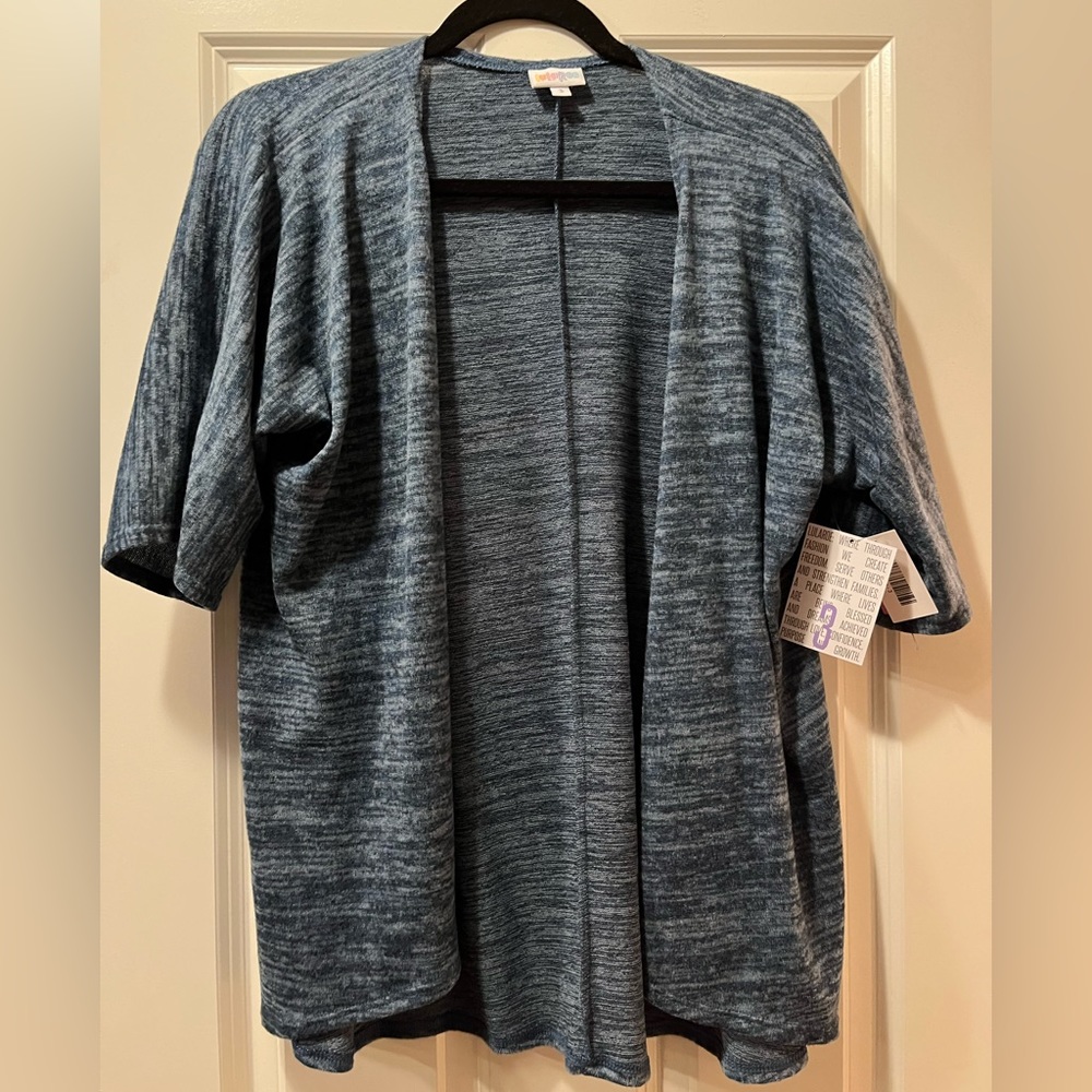 LuLaRoe kimono cardigan says size 3